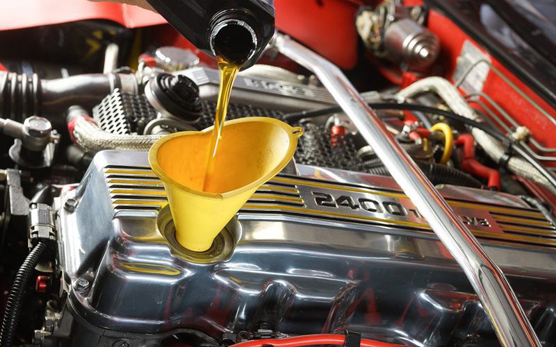 caracal change cars oil tips 1